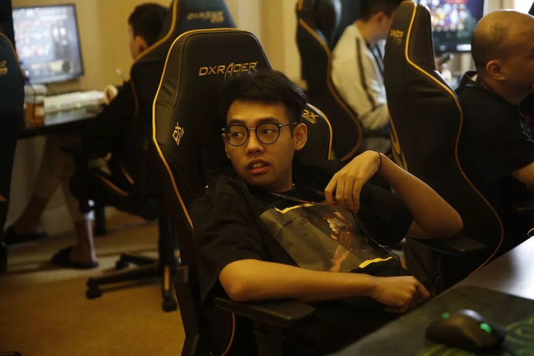 DOTA2 ESL马来西亚云顶即将开始，梗图满天飞