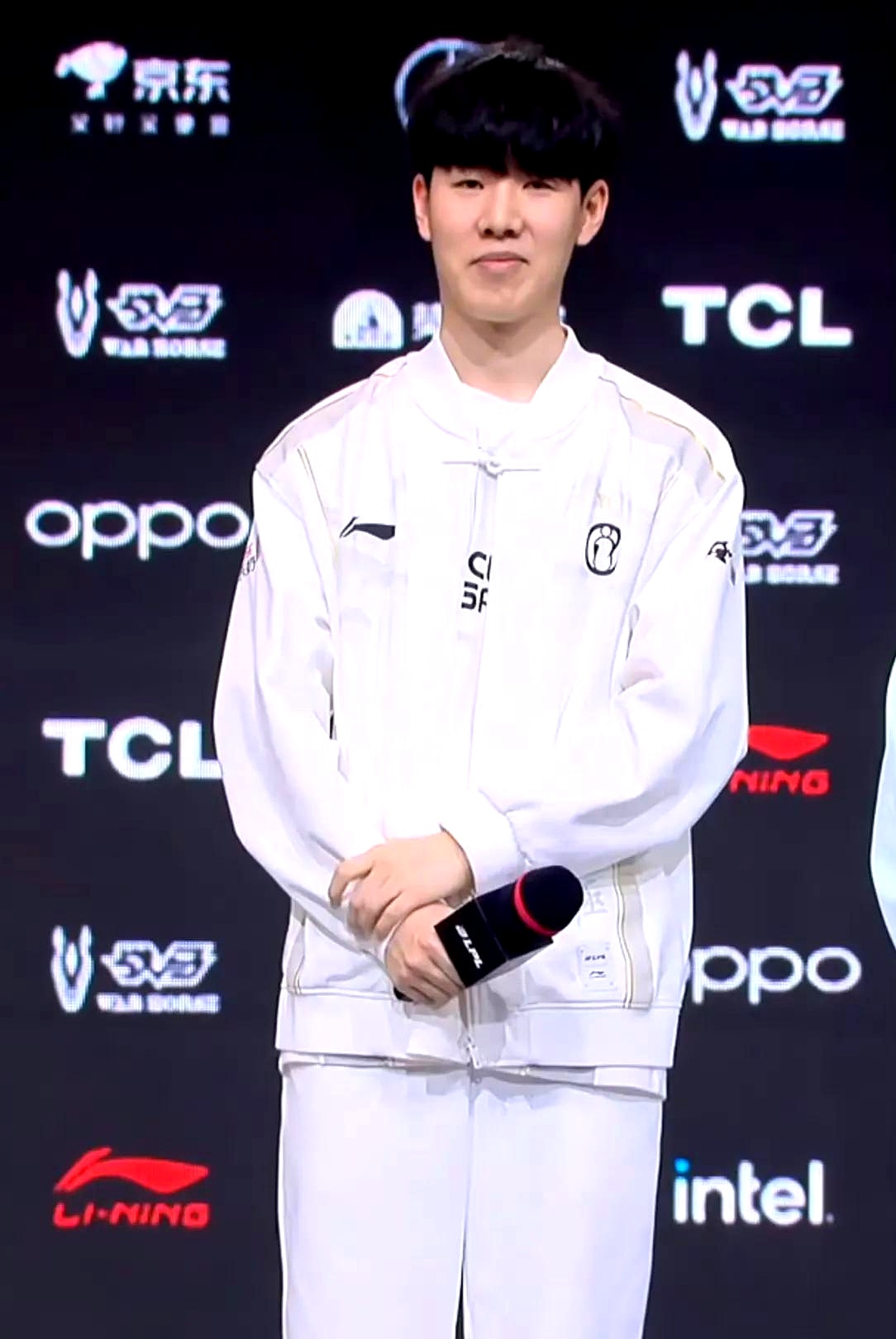 【里程碑】Meiko选手达成LPL联赛9000助攻，冠绝群雄